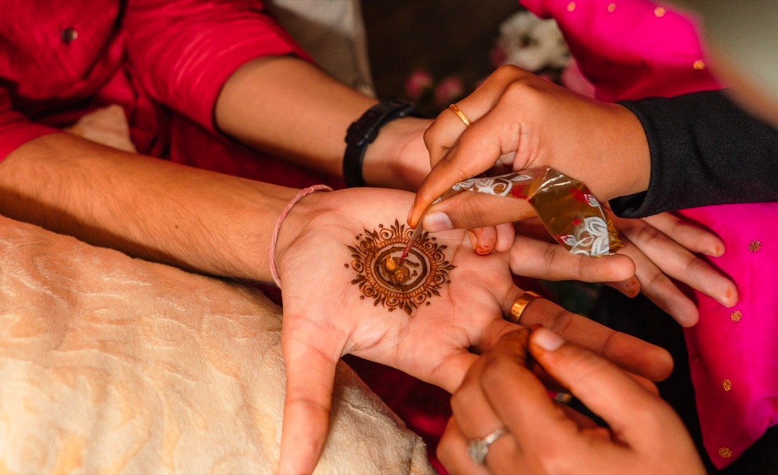 Achaman and Saumya — the mehendi