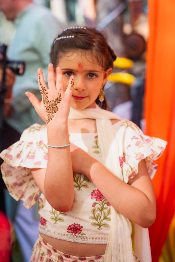 Himanshi and Christopher — the mehendi ceremony