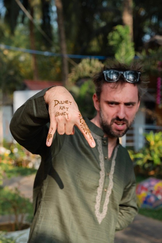Himanshi and Christopher — the mehendi ceremony