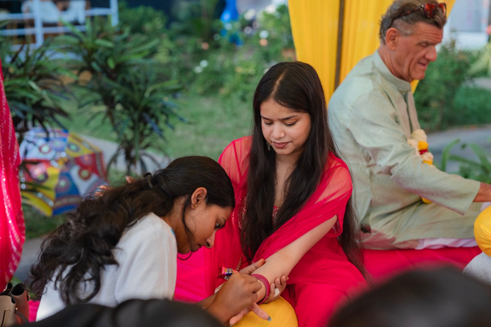 Himanshi and Christopher — the mehendi ceremony