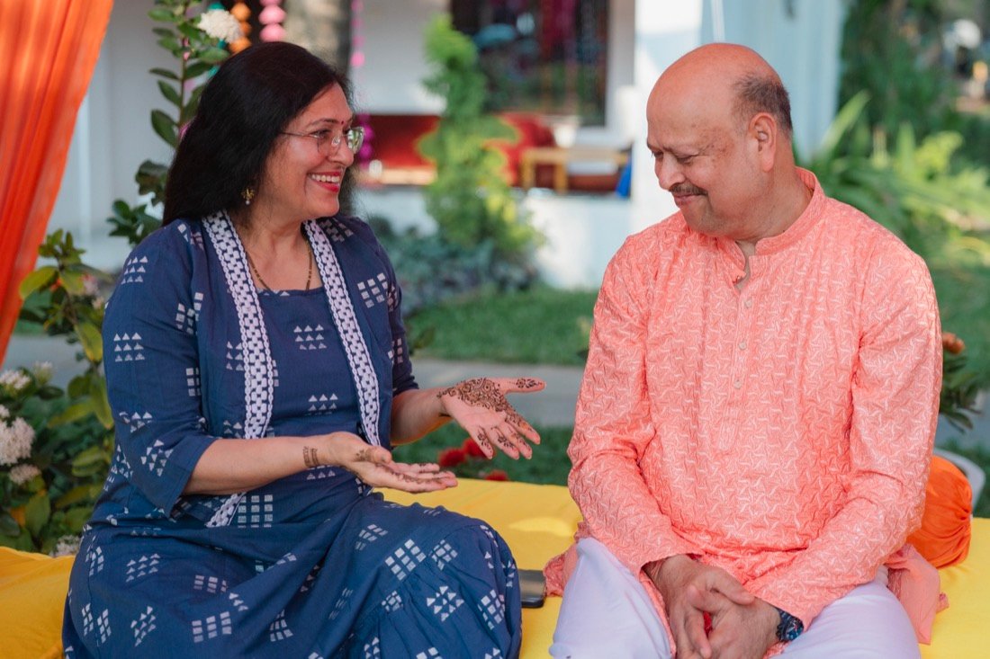 Himanshi and Christopher — the mehendi ceremony