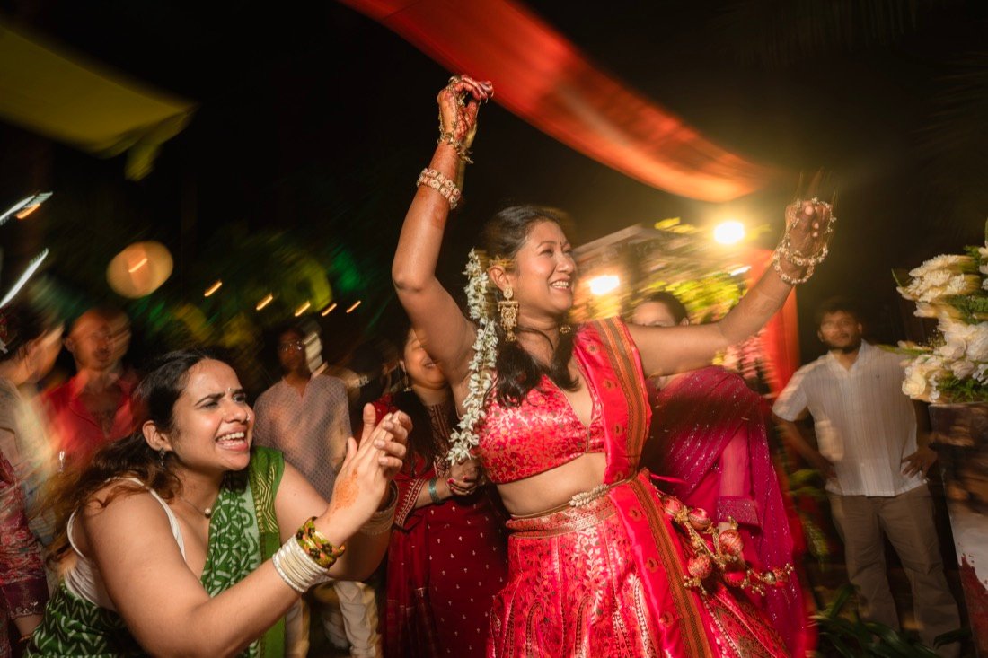 Himanshi and Christopher — the mehendi ceremony