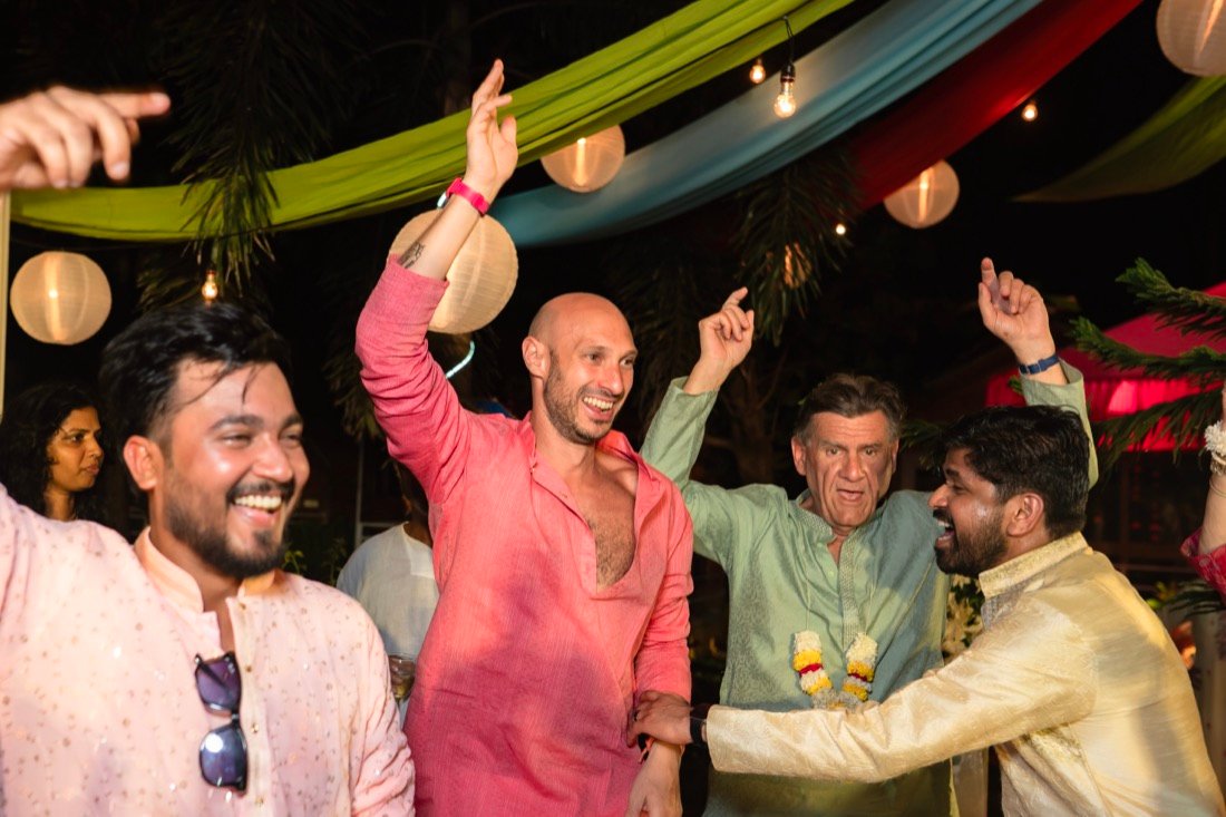 Himanshi and Christopher — the mehendi ceremony