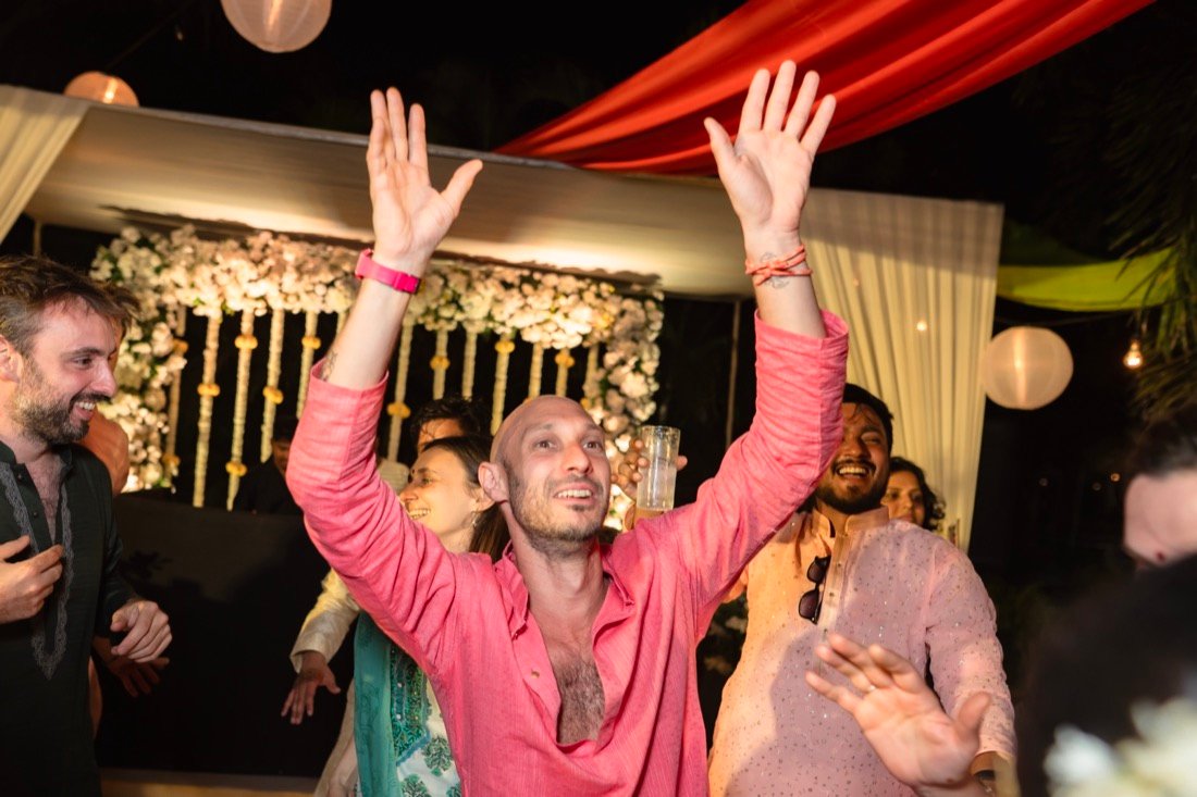 Himanshi and Christopher — the mehendi ceremony
