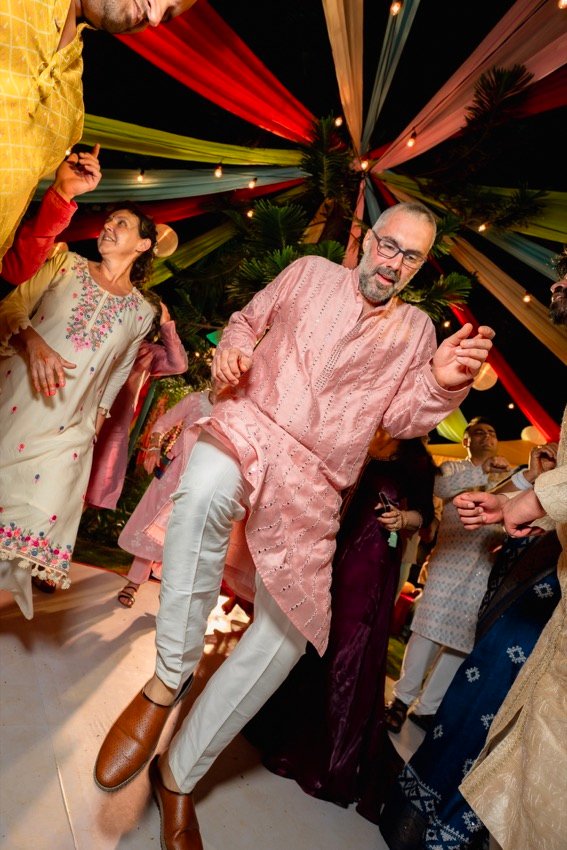 Himanshi and Christopher — the mehendi ceremony