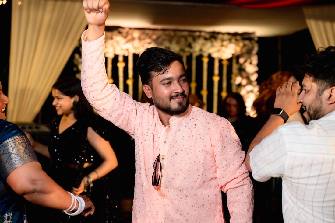 Himanshi and Christopher — the mehendi ceremony