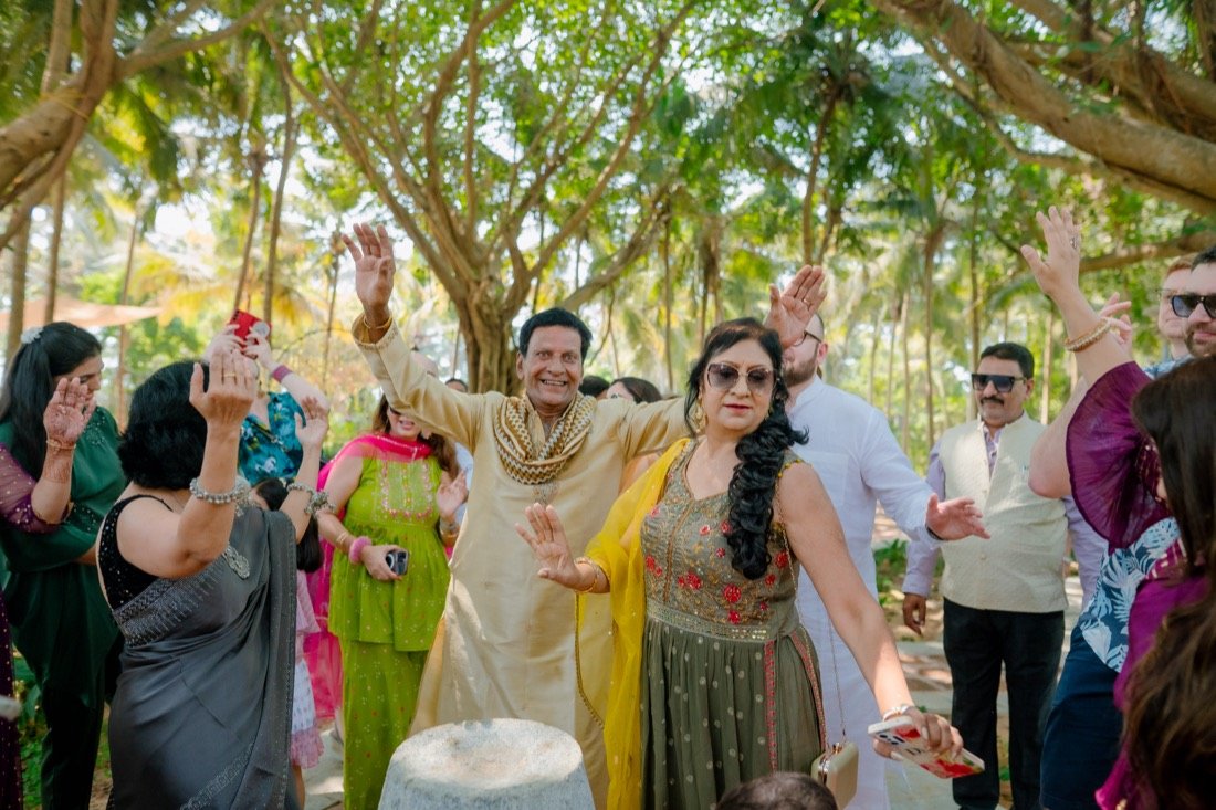 Bhavna and Przemo — the mehndi
