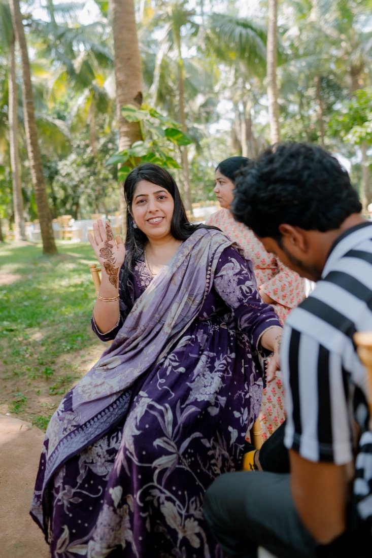 Bhavna and Przemo — the mehndi