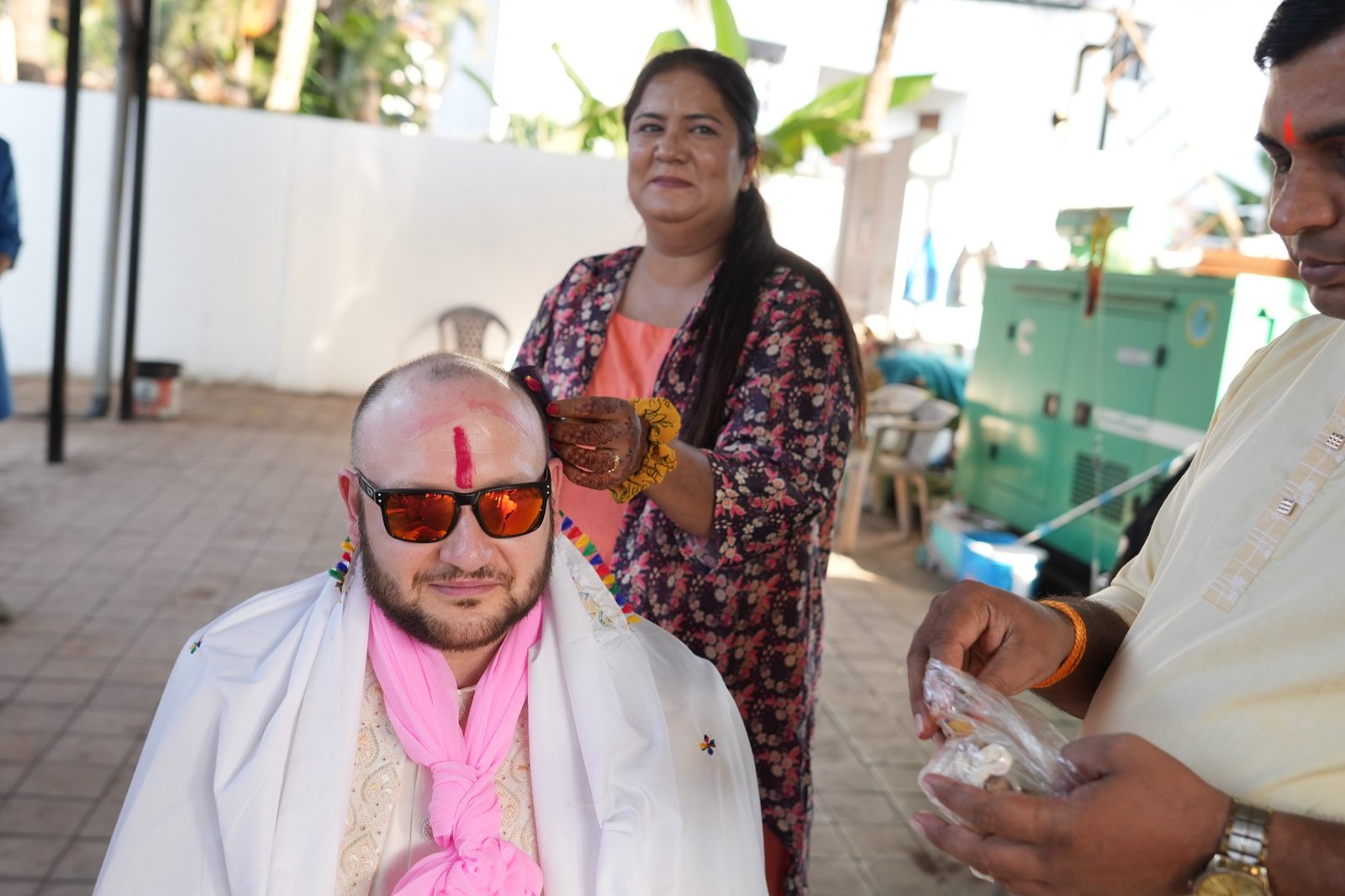 Bhavna and Przemo — the wedding day