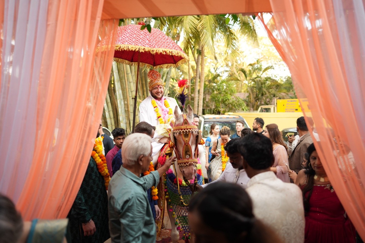 Bhavna and Przemo — the wedding day